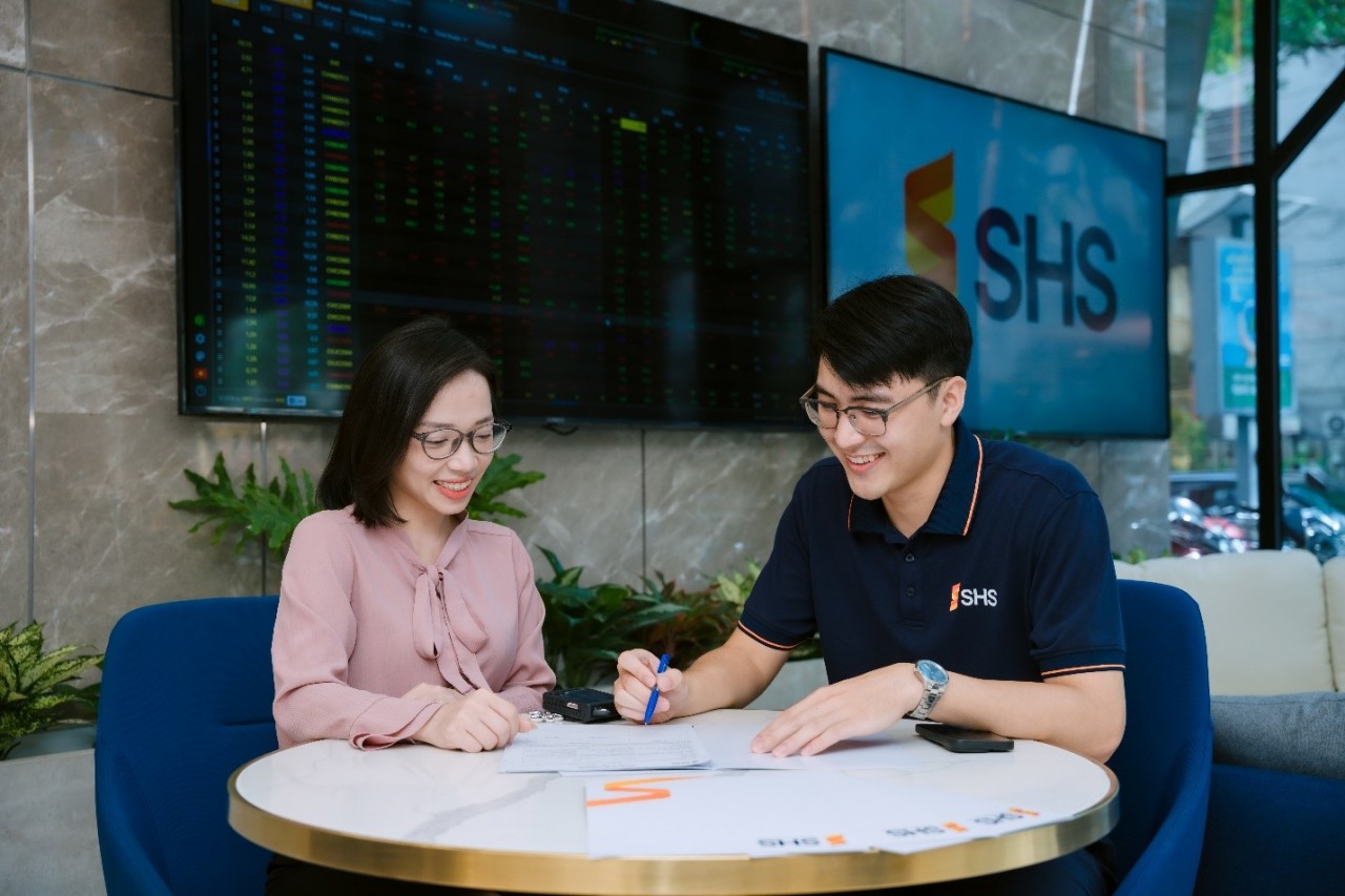 Khai trương trụ sở chính mới của SHS - Dấu mốc cho hành trình chuẩn hóa và vươn tầm phát triển