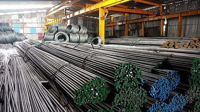 Ngày 17/10: Giá thép, quặng sắt đồng loạt giảm