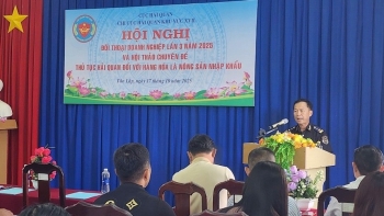 Hải quan khu vực XVII đối thoại với doanh nghiệp