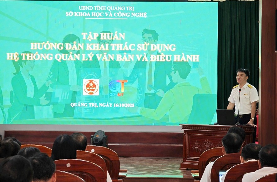 Thuế tỉnh Quảng Trị tập huấn hướng dẫn khai thác sử dụng hệ thống quản lý văn bản và điều hành Thuế tỉnh Quảng Trị tập huấn hướng dẫn khai thác sử dụng hệ thống quản lý văn bản và điều hành