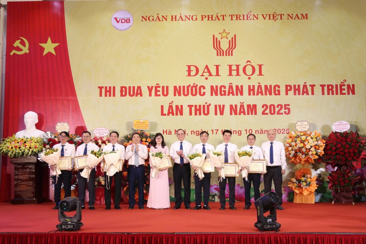 Ngân hàng Phát triển Việt Nam: Đổi mới, hành động, vượt qua khó khăn hoàn thành xuất sắc nhiệm vụ