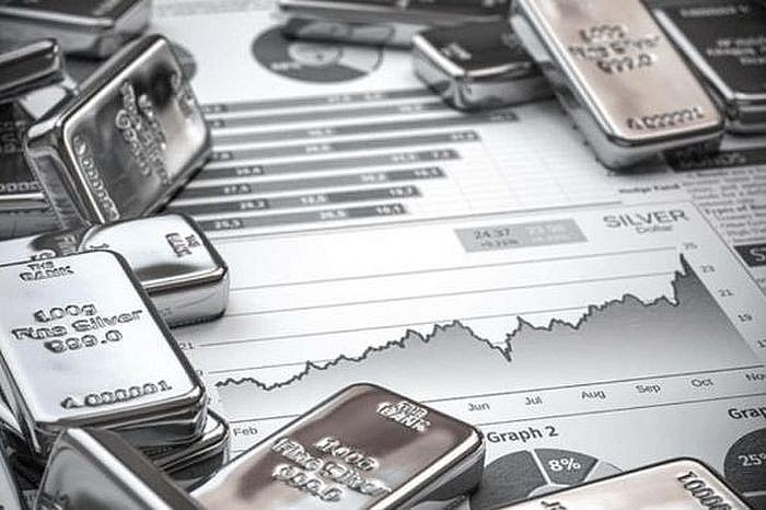 Ngày 18/10: Giá bạc thế giới giảm mạnh