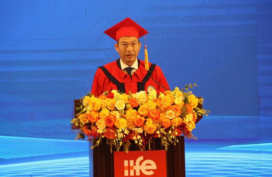 Học viện Tài chính: Viện Đào tạo quốc tế trao bằng tốt nghiệp cho 12 thạc sĩ và 132 tân cử nhân DDP