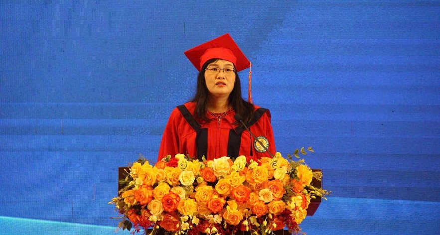 Học viện Tài chính: Viện Đào tạo quốc tế trao bằng tốt nghiệp cho 12 thạc sĩ và 132 tân cử nhân DDP