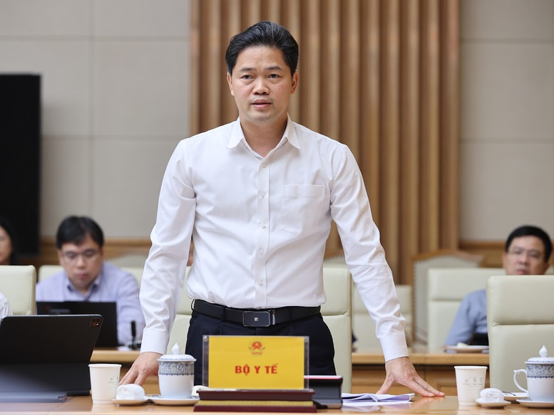 Thủ tướng: Không tạo "giấy phép con", giảm gánh nặng hành chính cho doanh nghiệp trong hoạt động hợp chuẩn, hợp quy- Ảnh 3.