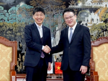 Thứ trưởng Trần Quốc Phương tiếp Thống đốc tỉnh Gunma, Nhật Bản