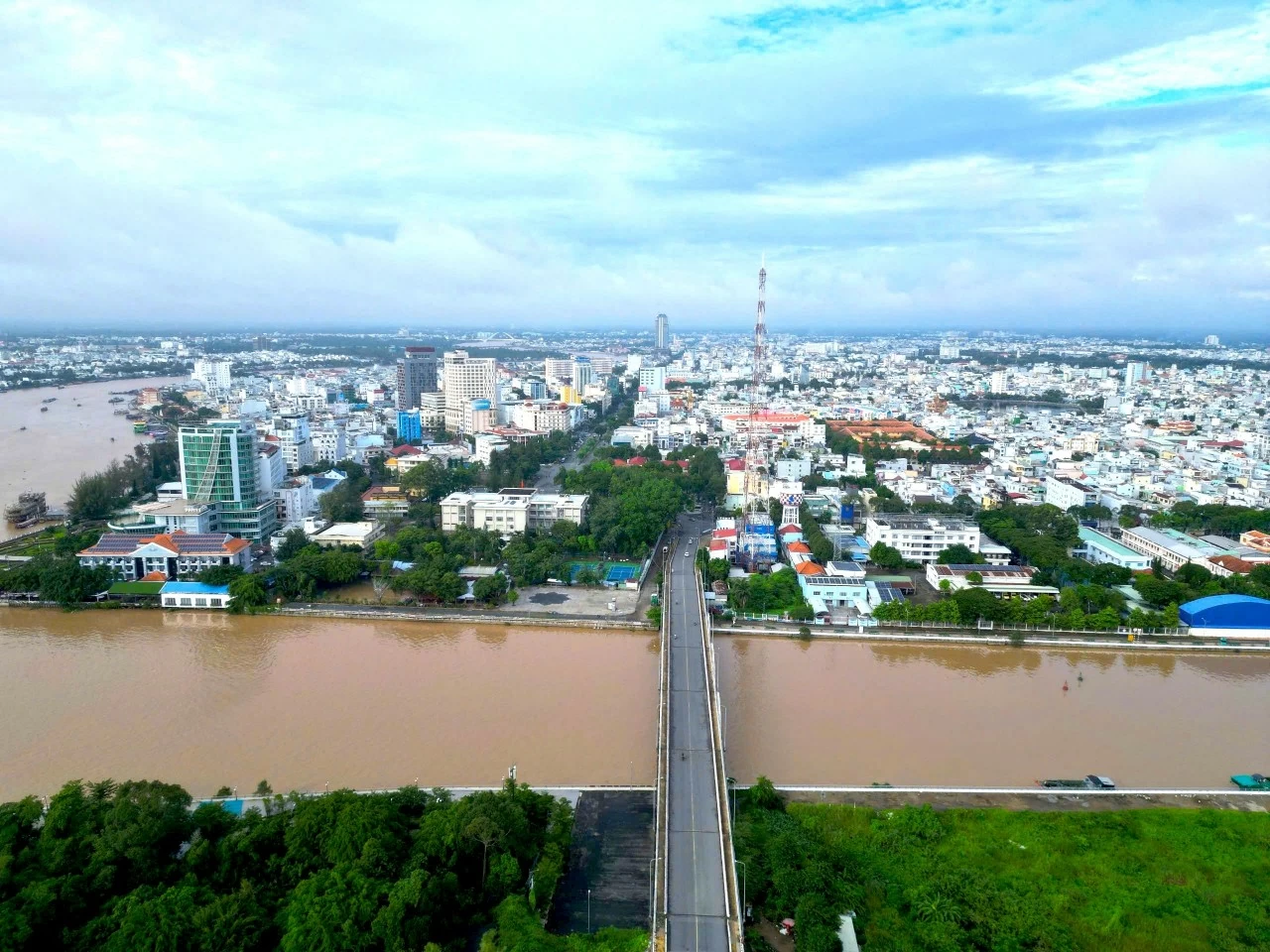 Thuế TP. Cần Thơ tìm giải pháp tháo gỡ khó khăn cho các dự án vướng mắc về nghĩa vụ tài chính