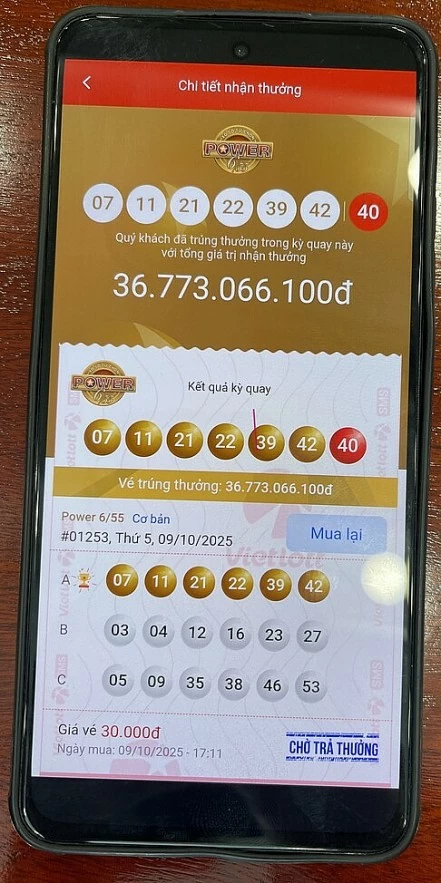 Vietlott trao giải Jackpot 1 power 6/55 và độc đắc Lotto 5/35 cho 2 thuê bao Viettel