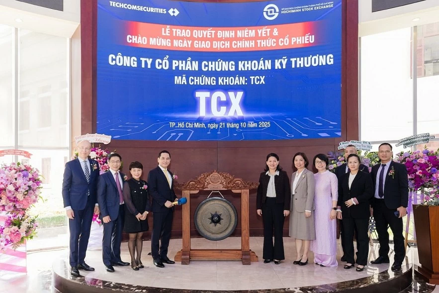 TCX chào sàn trong sắc xanh, khối ngoại mua ròng hơn trăm tỷ đồng TCX chào sàn trong sắc xanh, khối ngoại mua ròng hơn trăm tỷ đồng