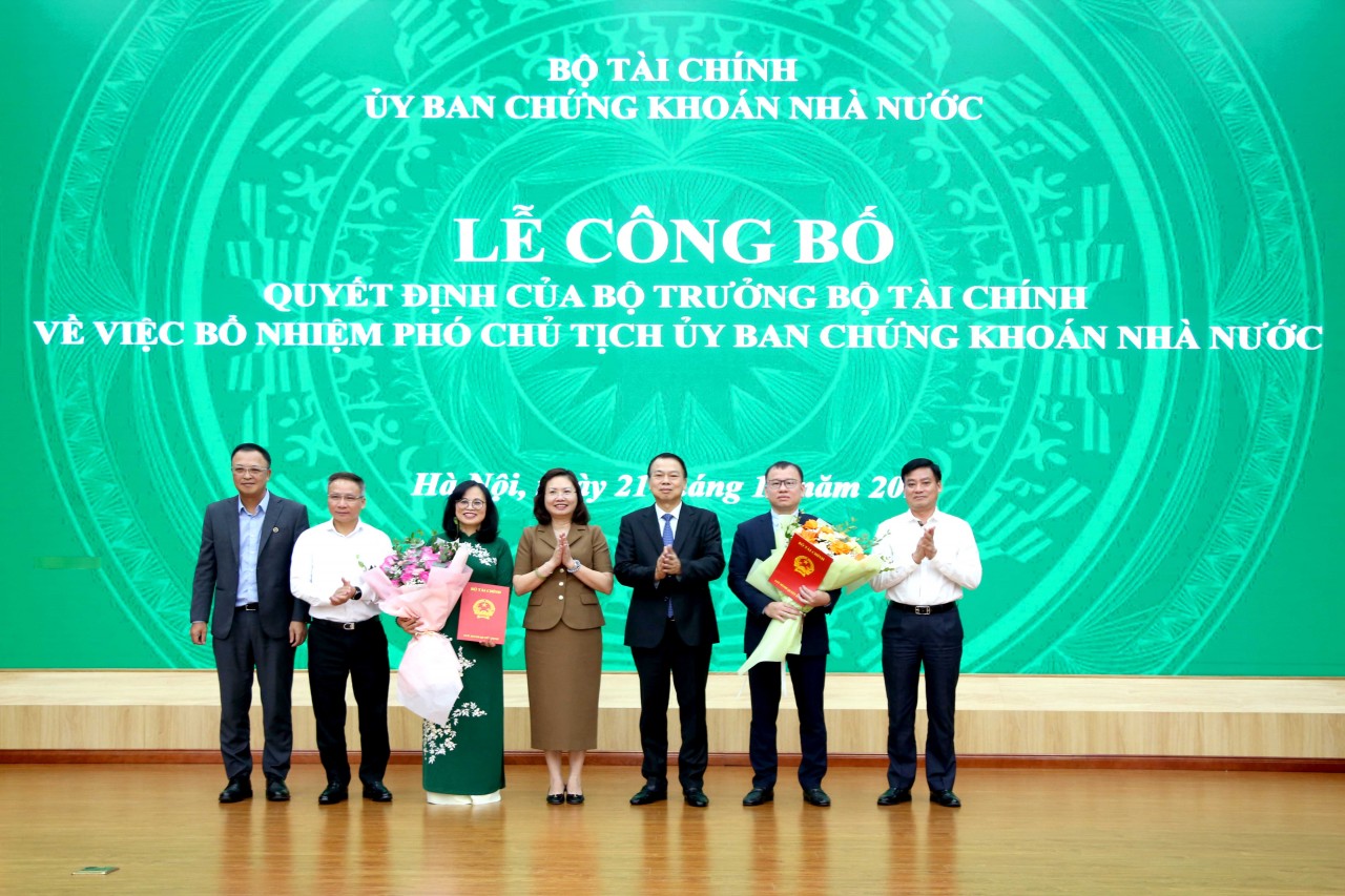Bộ Tài chính bổ nhiệm 2 Phó Chủ tịch Uỷ ban Chứng khoán Nhà nước