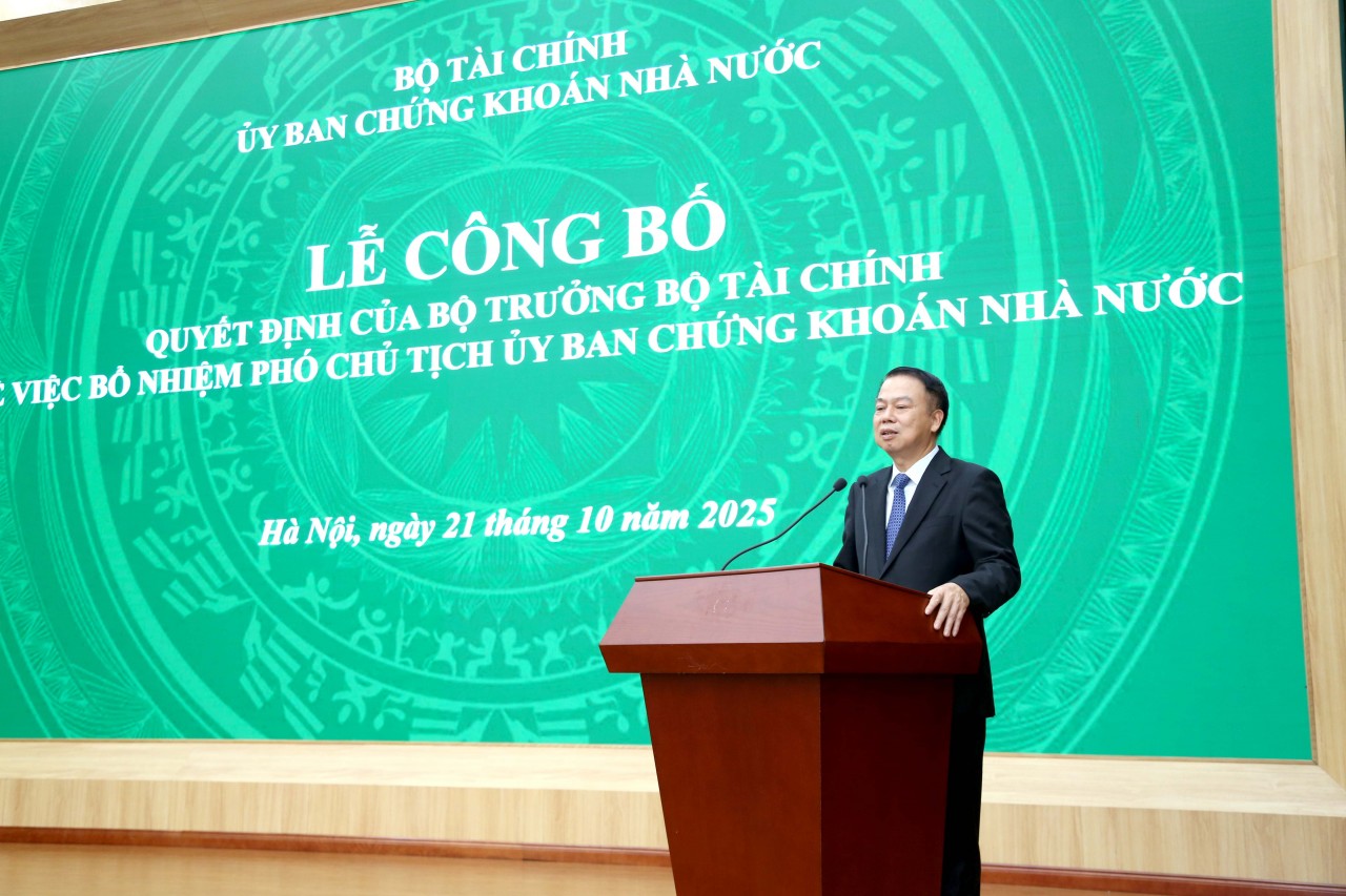Bộ Tài chính bổ nhiệm 2 Phó Chủ tịch Uỷ ban Chứng khoán Nhà nước