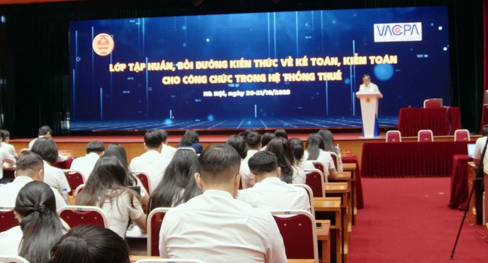 Nâng cao năng lực phân tích báo cáo tài chính cho công chức ngành Thuế