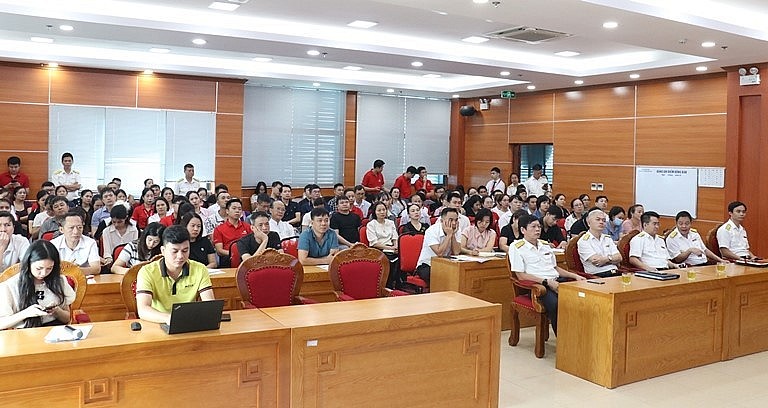 Thuế tỉnh Phú Thọ khẩn trương hỗ trợ hộ kinh doanh chuyển đổi sang kê khai, nộp thuế