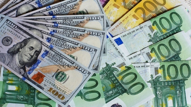 Tỷ giá USD hôm nay (23/10): Thế giới giảm, thị trường tự do tiếp đà tăng mạnh