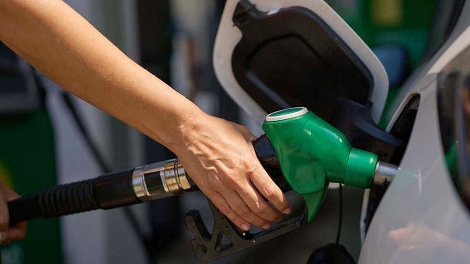 Từ 15h ngày 23/10, giá xăng dầu đồng loạt giảm