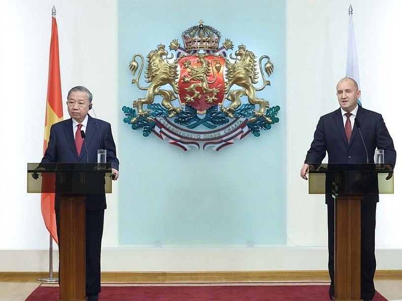 Việt Nam - Bulgaria thiết lập quan hệ Đối tác chiến lược
