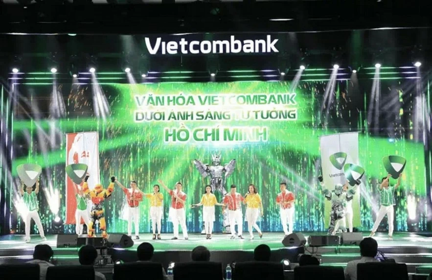 Xây dựng phong cách cán bộ ngân hàng theo tư tưởng Hồ Chí Minh