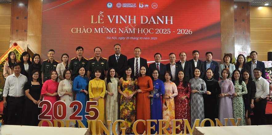 Viện Đào tạo quốc tế vinh danh tân sinh viên DDP và chào mừng năm học 2025 - 2026 Viện Đào tạo quốc tế vinh danh tân sinh viên DDP và chào mừng năm học 2025 - 2026