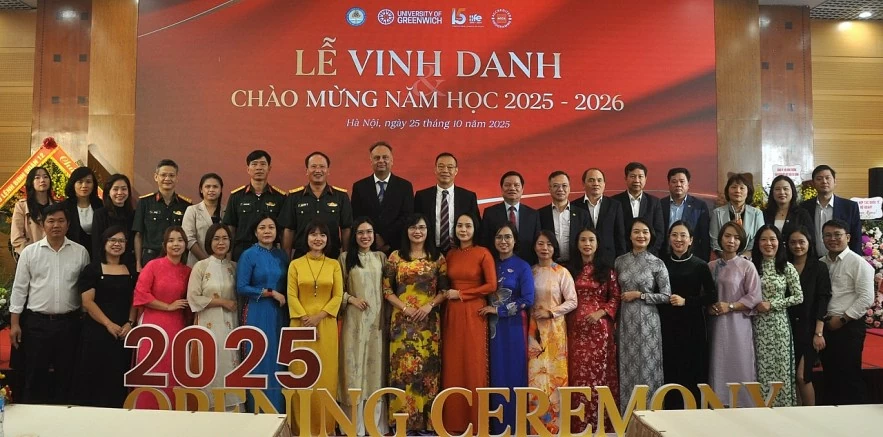 Viện Đào tạo quốc tế vinh danh tân sinh viên DDP và chào mừng năm học 2025 - 2026 Viện Đào tạo quốc tế vinh danh tân sinh viên DDP và chào mừng năm học 2025 - 2026