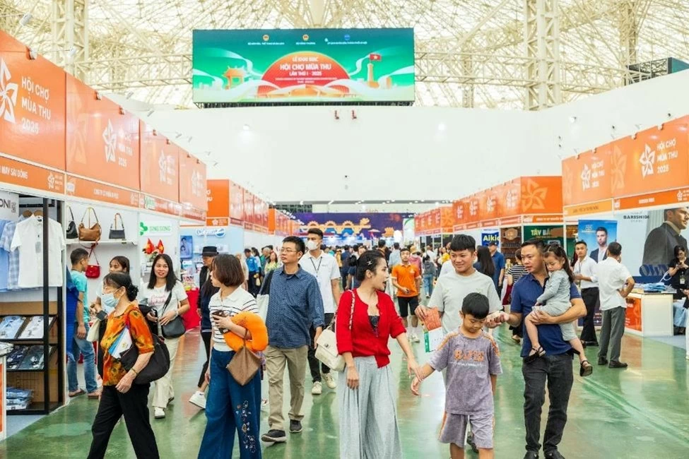 Hội chợ Mùa Thu lần thứ Nhất - 2025: Không gian sống động, trải nghiệm bất tận mỗi ngày ở VEC Hội chợ Mùa Thu lần thứ Nhất - 2025: Không gian sống động, trải nghiệm bất tận mỗi ngày ở VEC