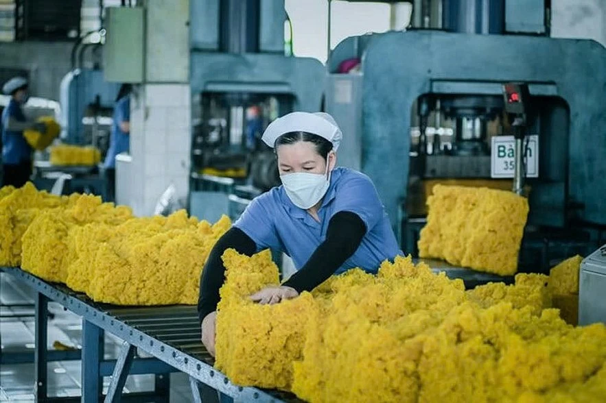Giá cao su có cơ hội phục hồi trong những tháng cuối năm?