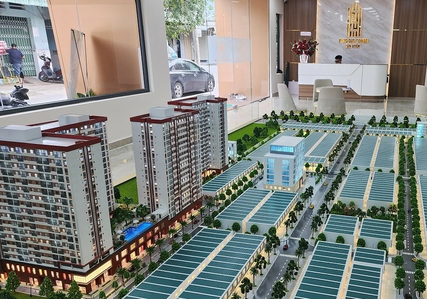Siết cho vay đặt cọc: “Tấm khiên” bảo vệ ngân hàng và người mua bất động sản Siết cho vay đặt cọc: “Tấm khiên” bảo vệ ngân hàng và người mua bất động sản