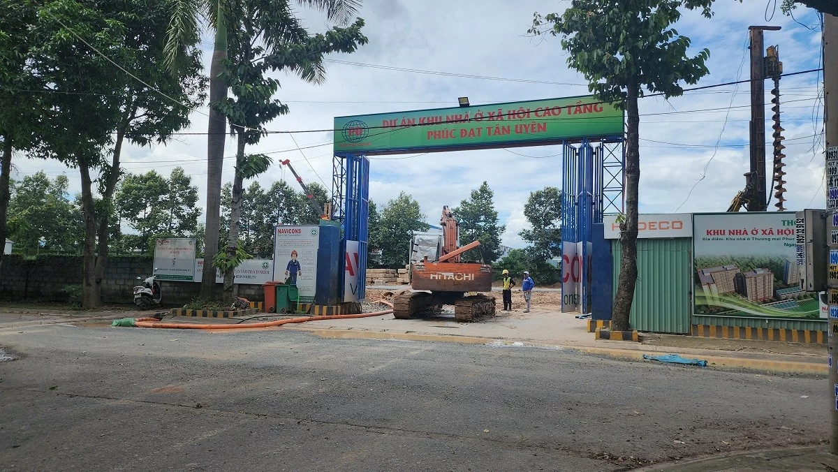 Siết cho vay đặt cọc: “Tấm khiên” bảo vệ ngân hàng và người mua bất động sản Siết cho vay đặt cọc: “Tấm khiên” bảo vệ ngân hàng và người mua bất động sản