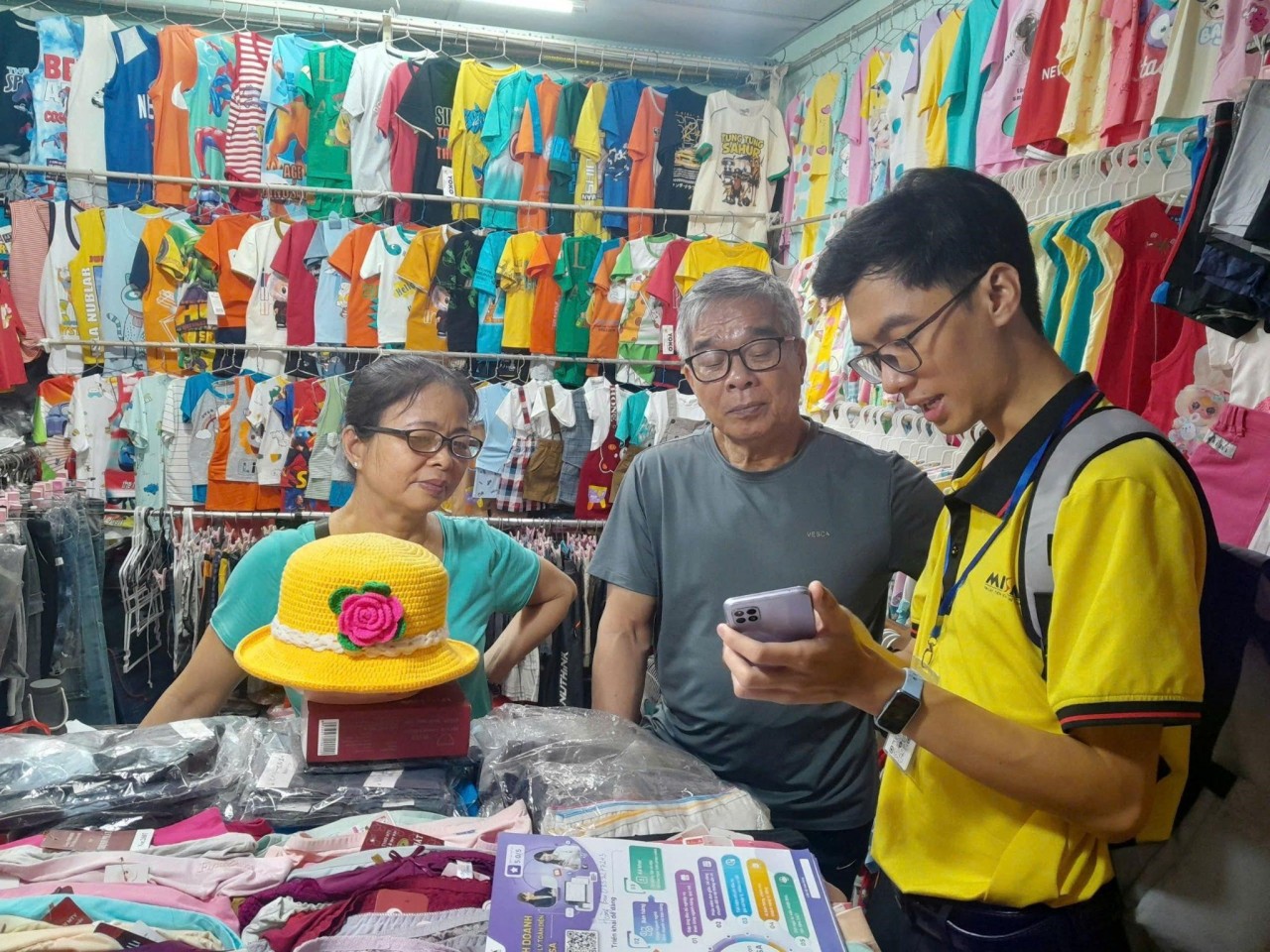 Hộ kinh doanh, cá nhân kinh doanh sẽ khai thuế, tính thuế theo mức doanh thu thực tế Hộ kinh doanh, cá nhân kinh doanh sẽ khai thuế, tính thuế theo mức doanh thu thực tế