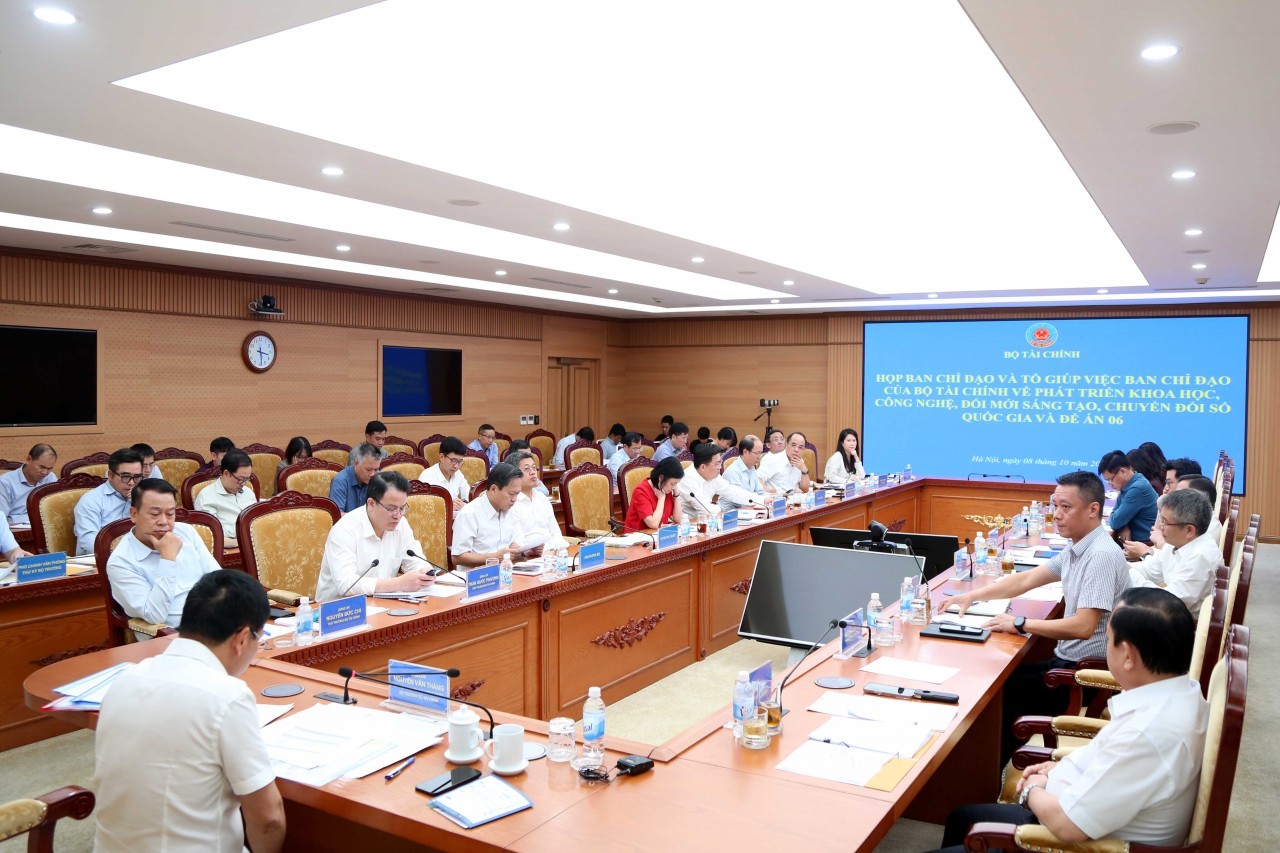 Bộ Tài chính đẩy mạnh chuyển đổi số, hoàn thiện thể chế tài chính cho phát triển khoa học, công nghệ Bộ Tài chính đẩy mạnh chuyển đổi số, hoàn thiện thể chế tài chính cho phát triển khoa học, công nghệ
