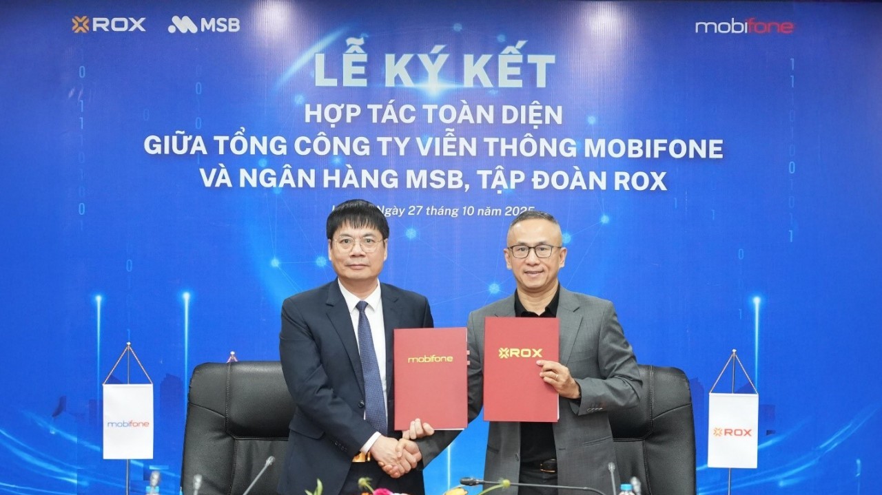MobiFone và ROX Group ký kết hợp tác chiến lược, thúc đẩy chuyển đổi số toàn diện