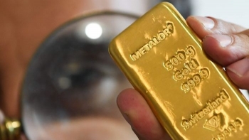 Giá vàng hôm nay (5/11): Đồng loạt lao dốc