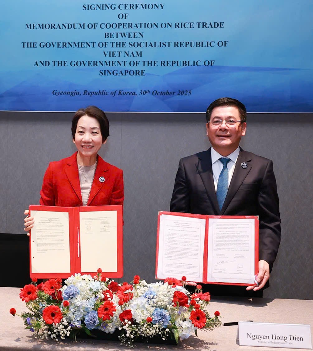 Singapore và Việt Nam đã ký Bản ghi nhớ hợp tác thương mại gạo