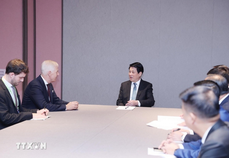 Tuần lễ cấp cao APEC 2025: Chủ tịch nước Lương Cường tiếp và làm việc với các Tập đoàn lớn- Ảnh 4. Tuần lễ cấp cao APEC 2025: Chủ tịch nước Lương Cường tiếp và làm việc với các Tập đoàn lớn- Ảnh 4.