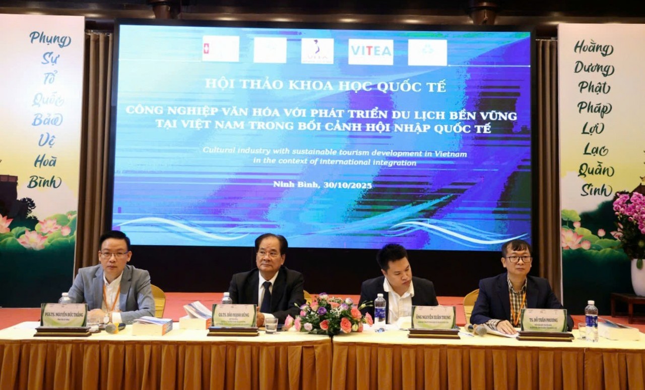 Phát triển công nghiệp văn hoá gắn với du lịch bền vững là bước đi tất yếu để hình thành chuỗi giá trị mới