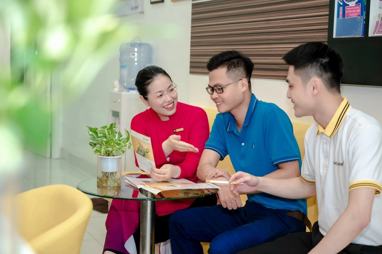 Fitch Ratings lần đầu xếp hạng tín nhiệm BAC A BANK ở mức “B+”, Triển vọng Ổn định Fitch Ratings lần đầu xếp hạng tín nhiệm BAC A BANK ở mức “B+”, Triển vọng Ổn định