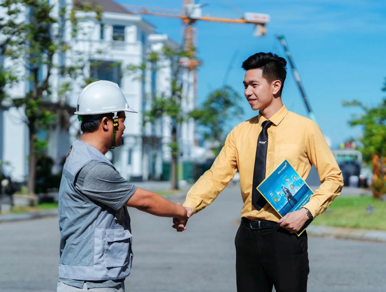 Fitch Ratings lần đầu xếp hạng tín nhiệm BAC A BANK ở mức “B+”, Triển vọng Ổn định Fitch Ratings lần đầu xếp hạng tín nhiệm BAC A BANK ở mức “B+”, Triển vọng Ổn định