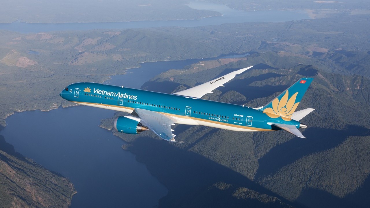 Vietnam Airlines báo lãi gần 7.600 tỷ đồng, mạng bay quốc tế bứt phá