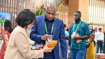 Hơn 100 thỏa thuận hợp tác, biên bản ghi nhớ đã ký kết tại Hội chợ Mùa Thu năm 2025