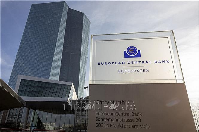 ECB giữ nguyên lãi suất cơ bản khi kinh tế Eurozone duy trì ổn định ECB giữ nguyên lãi suất cơ bản khi kinh tế Eurozone duy trì ổn định