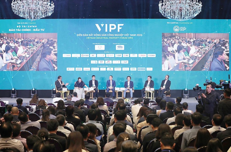 Việt Nam - điểm đến chiến lược của nhà đầu tư quốc tế