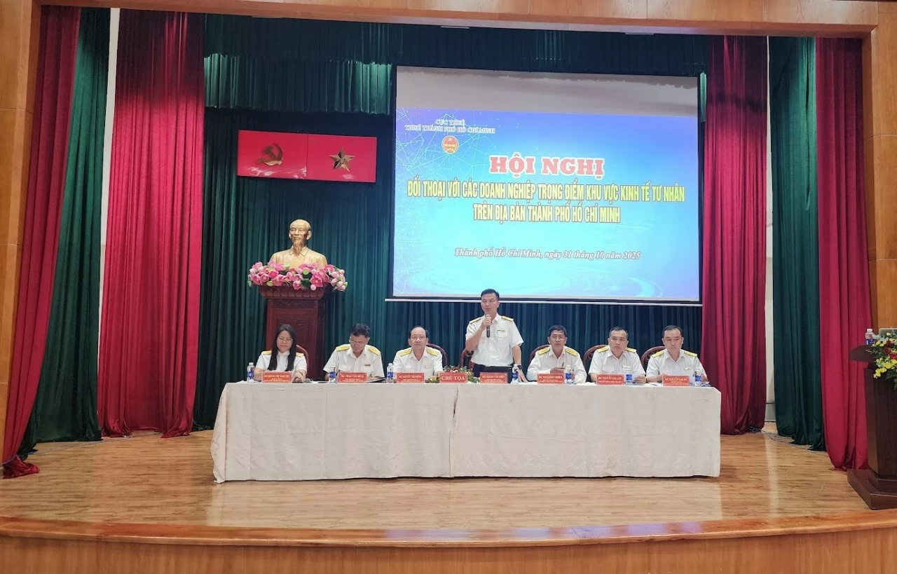 Thuế TP. Hồ Chí Minh giải đáp nhiều câu hỏi cho doanh nghiệp trên địa bàn
