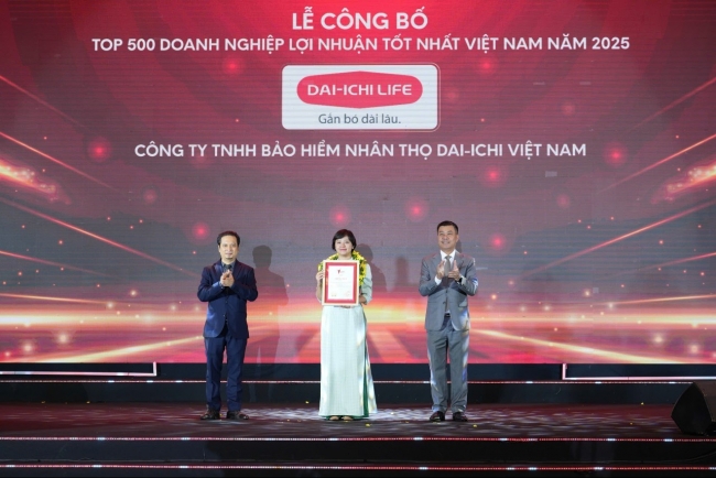 Dai-ichi Life Việt Nam vinh dự nhận giải thưởng “Top 500 Doanh nghiệp lợi nhuận tốt nhất Việt Nam”