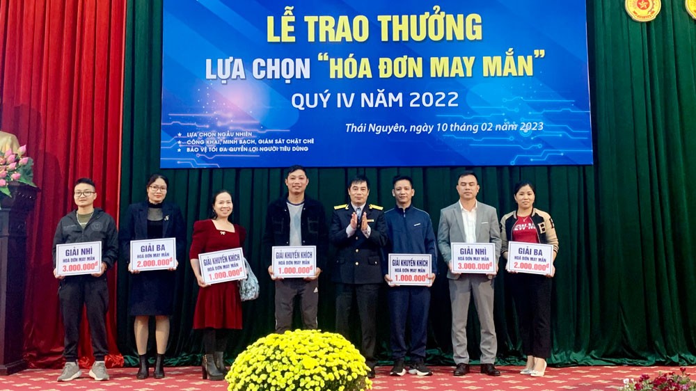 Nâng quy mô chương trình “hóa đơn may mắn” lên cấp quốc gia Nâng quy mô chương trình “hóa đơn may mắn” lên cấp quốc gia