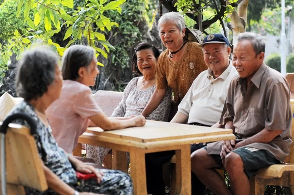 Dân số già hoá nhanh, Việt Nam đối mặt nhiều thách thức về tài khoá, xã hội
