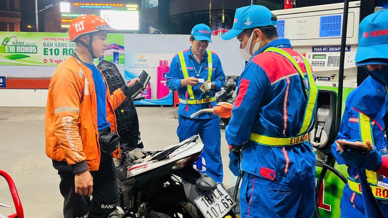 Ngày 6/11: Giá xăng dầu trong nước chiều nay được dự báo có thể đảo chiều giảm