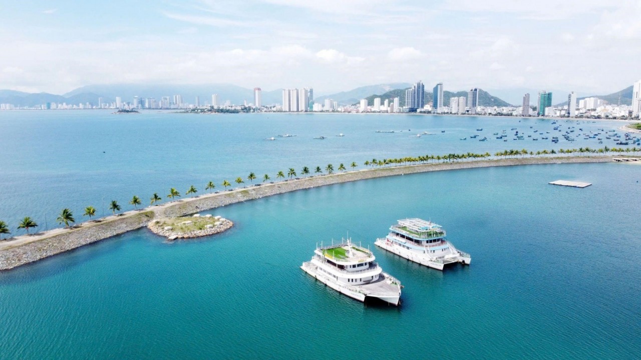 Từ điểm nghỉ dưỡng đến đô thị biển đáng sống - hành trình tái định vị Nha Trang, Khánh Hòa Từ điểm nghỉ dưỡng đến đô thị biển đáng sống - hành trình tái định vị Nha Trang, Khánh Hòa