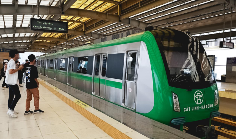 Siết kiểm soát khí thải, thúc đẩy giao thông xanh Siết kiểm soát khí thải, thúc đẩy giao thông xanh