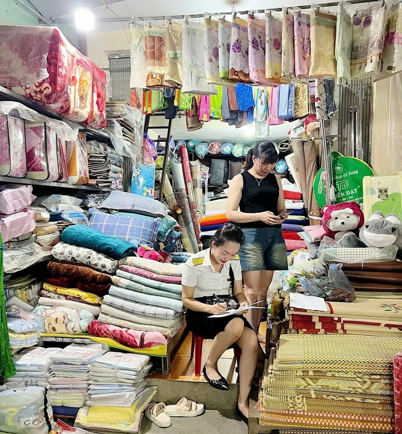 Thuế tỉnh Cao Bằng phát động “60 ngày cao điểm chuyển đổi mô hình từ thuế khoán sang kê khai đối với hộ kinh doanh” Thuế tỉnh Cao Bằng phát động “60 ngày cao điểm chuyển đổi mô hình từ thuế khoán sang kê khai đối với hộ kinh doanh”