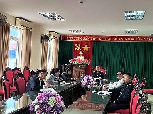 Thuế tỉnh Sơn La triển khai “60 ngày cao điểm chuyển đổi mô hình từ thuế khoán sang kê khai đối với hộ kinh doanh” Thuế tỉnh Sơn La triển khai “60 ngày cao điểm chuyển đổi mô hình từ thuế khoán sang kê khai đối với hộ kinh doanh”