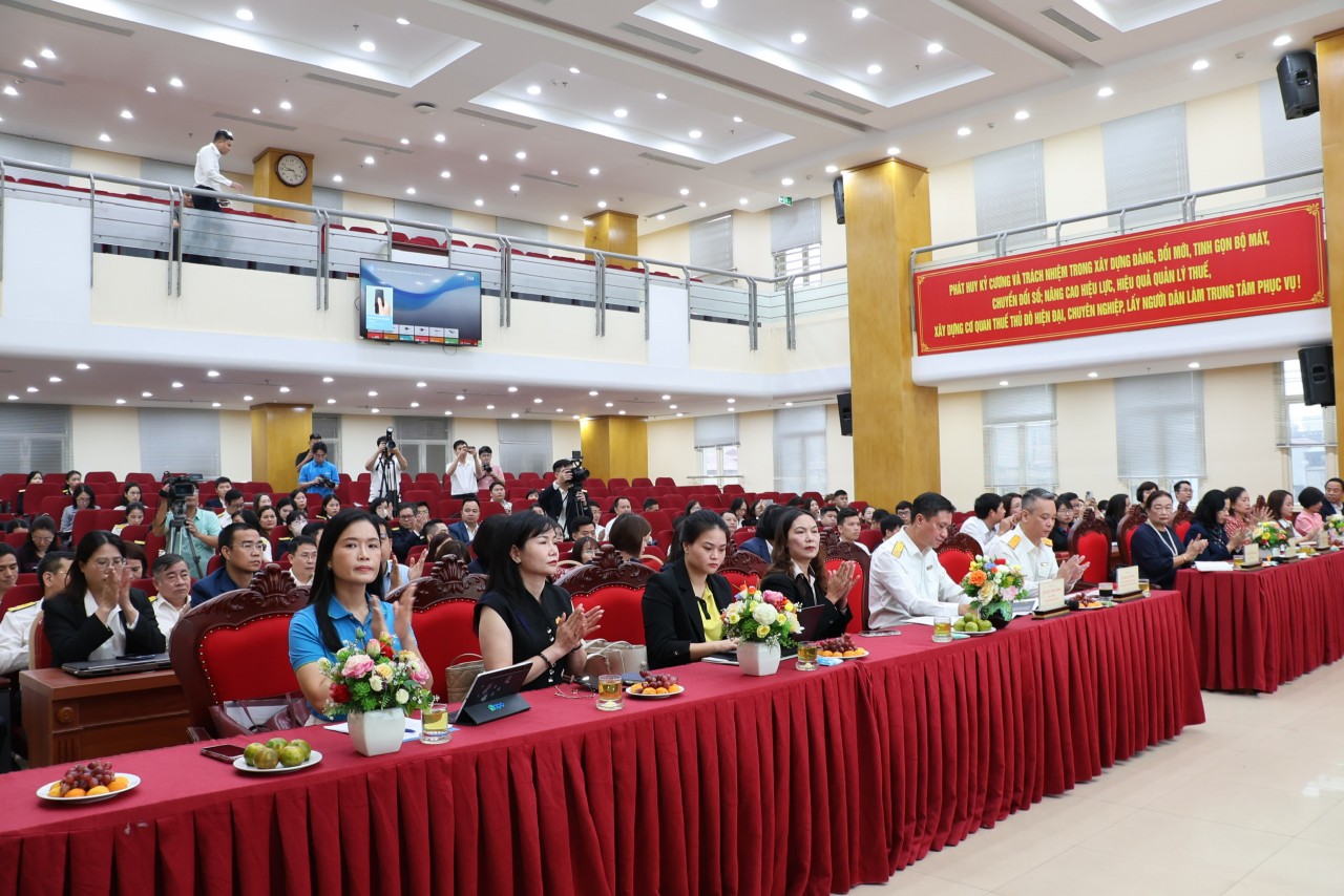 Thuế TP. Hà Nội hỗ trợ hộ kinh doanh chuyển sang kê khai và chuyển đổi lên doanh nghiệp